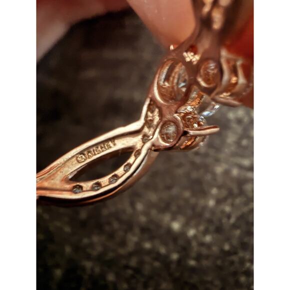 Size 8 Disney Rose Gold Mickey Icon Ring CZ Disney Parks Collections NWOT - Picture 3 of 4